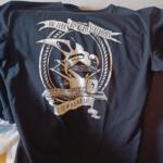 Koszulka czarna – od zera do klasy średniej