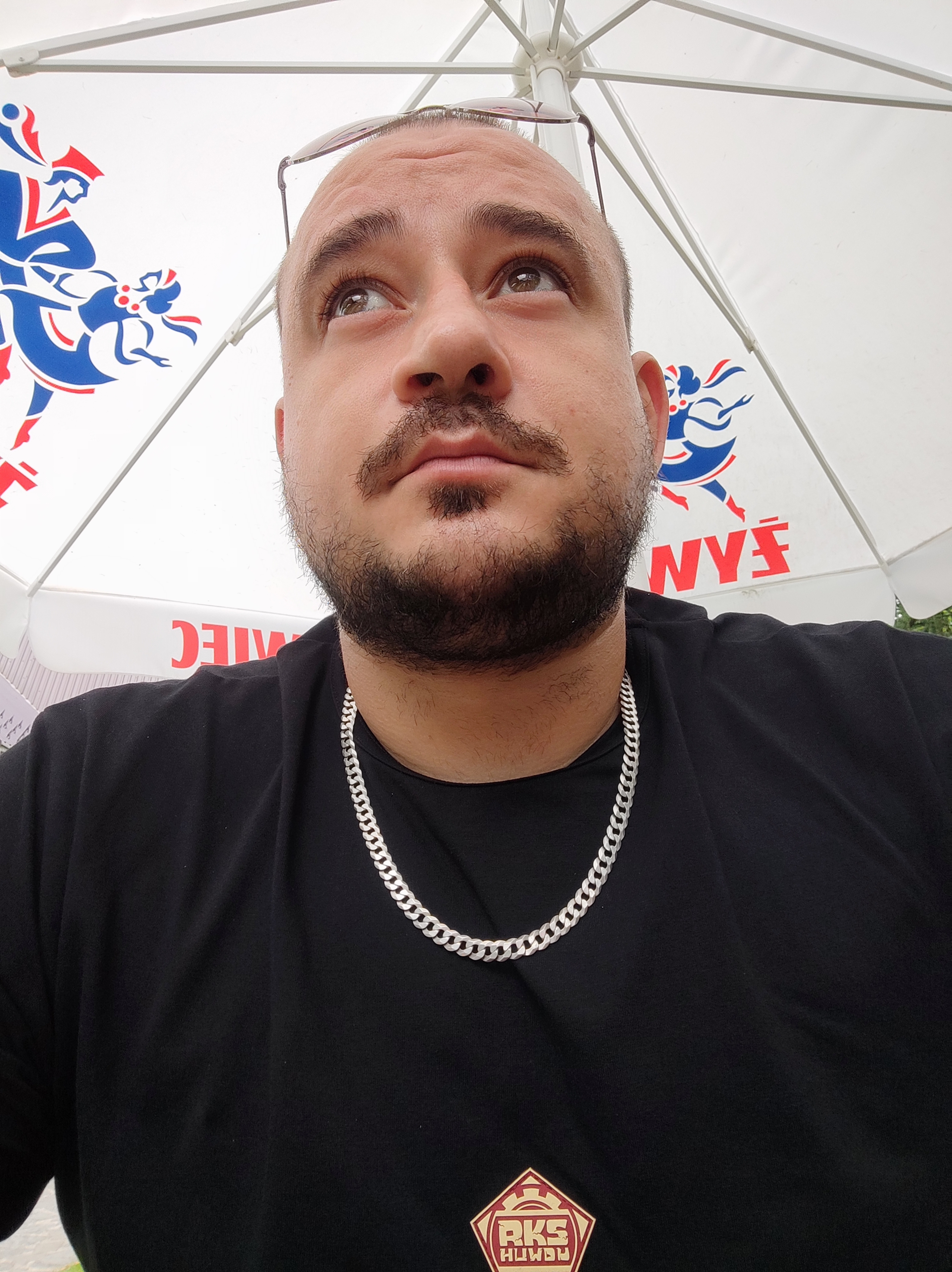 Koszulka czarna - Gumowa Naszywka 3D - RKS Huwdu